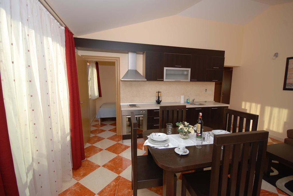 Apartments Stepic Trogir Phòng bức ảnh