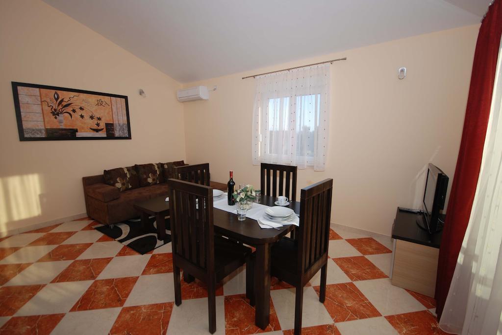 Apartments Stepic Trogir Phòng bức ảnh
